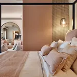 Amazon Mykonos And Hotell 5*