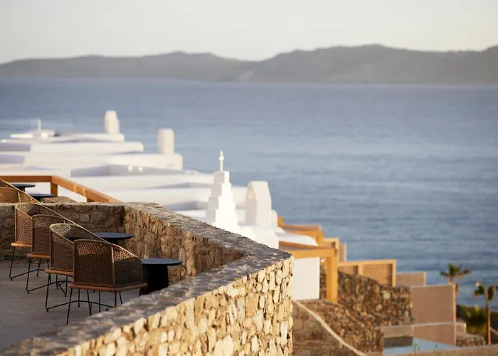 Amazon Mykonos & Agios Ioannis Diakoftis