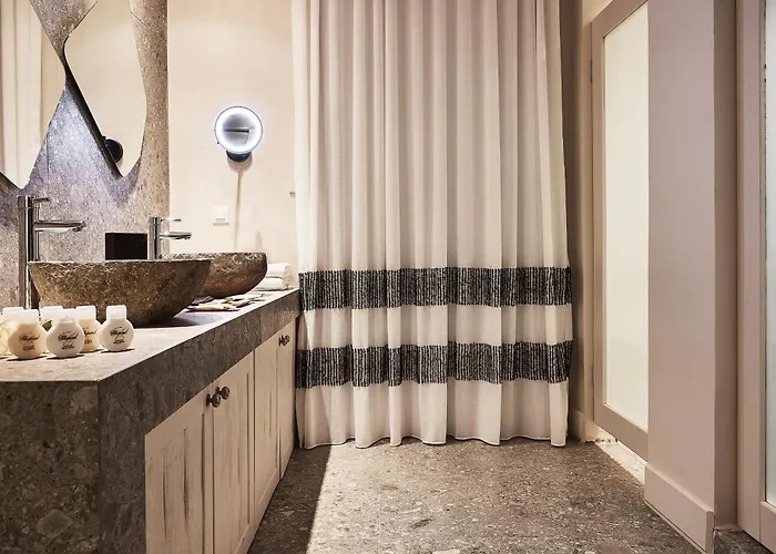 Hotell Amazon Mykonos Resort And Spa 5*