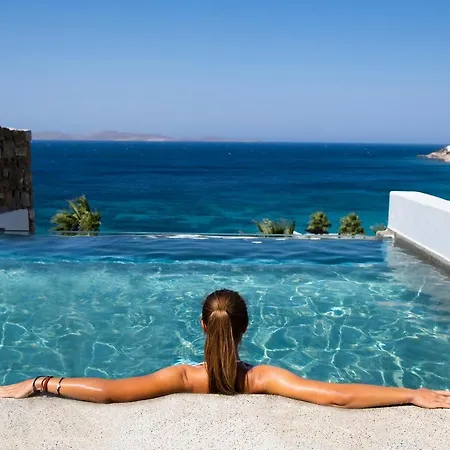 Amazon Mykonos & 5*