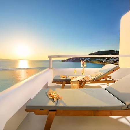 Amazon Mykonos & Hotel