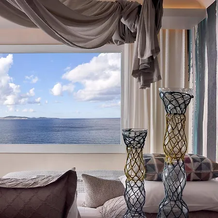Amazon Mykonos & Hotel