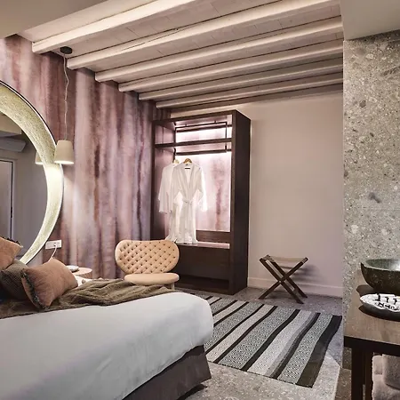 Amazon Mykonos & 5*