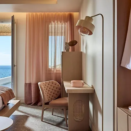 Amazon Mykonos & Hotel
