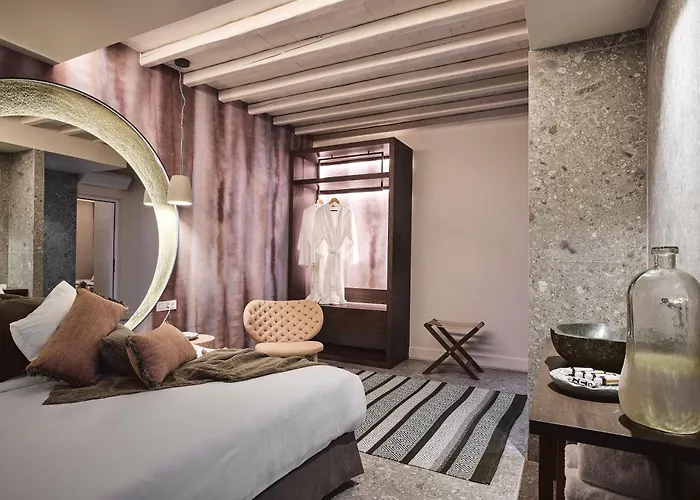 Amazon Mykonos Resort And Spa 5*